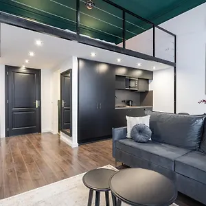 E41 - Trendy Boutique - Prime Spot By Bqa Apartamento