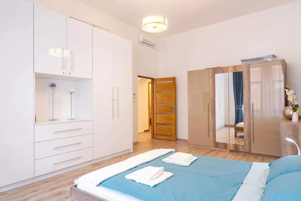 Blue Diamond Apartment Budapest Hungary